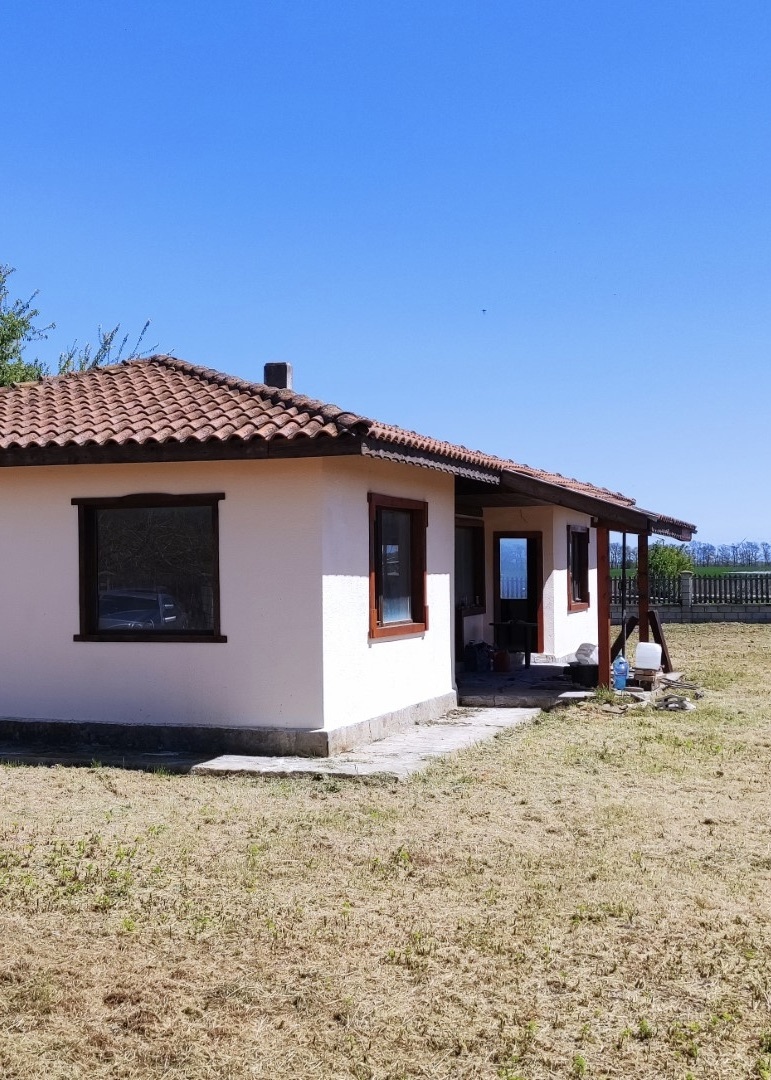 Продажба - нова едноетажна къща в с. Селце 